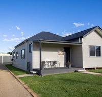 Topaz Cottage - QLD Tourism