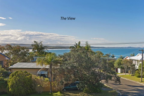 TOPVIEWS - 15Second Av BH - QLD Tourism 2