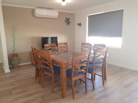Towncrackers Guest House - QLD Tourism 2