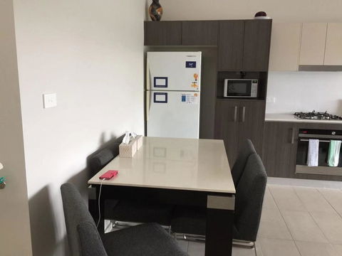 Townhouse - QLD Tourism 0