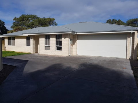 Towncrackers Guest House - QLD Tourism 0