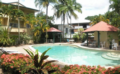 Tradewinds McLeod Holiday Apartments - QLD Tourism 1