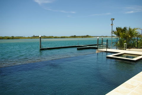 Trafalgar Towers - QLD Tourism 0