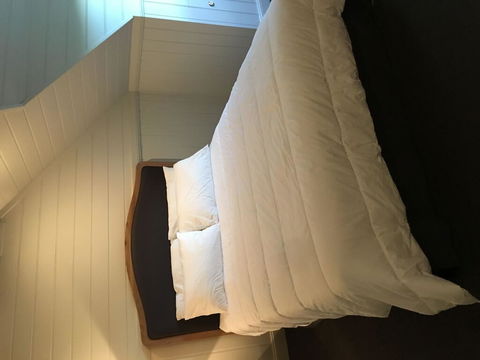 Travertines Wines Apartment - QLD Tourism 2
