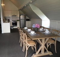 Travertines Wines Apartment - Queensland Tourism