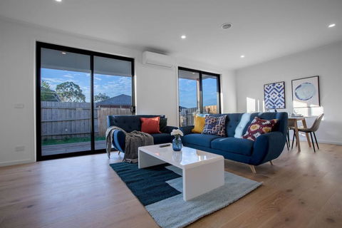 Trendy Sweet Home 4Beds@Blackburn South - Queensland Tourism 2
