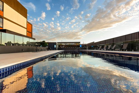Trendy, Self Contained Inner City Apartment - Queensland Tourism 3