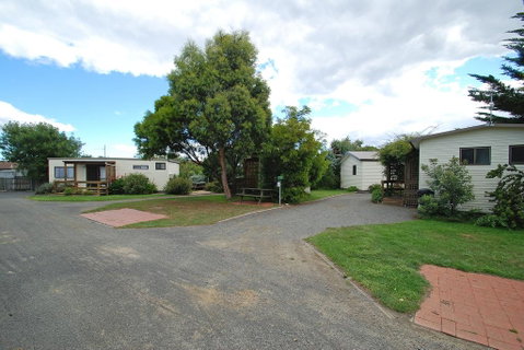 Triabunna Cabin & Caravan Park - QLD Tourism 2
