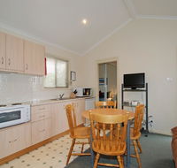 Triabunna Cabin  Caravan Park - Queensland Tourism
