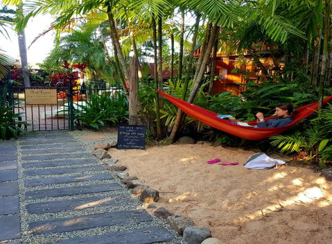 Tropic Days Boutique Hostel - QLD Tourism 1