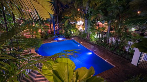 Tropic Towers Apartments - QLD Tourism 1