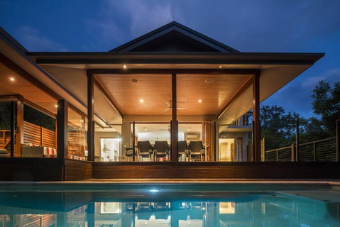 Trito - Luxury Holiday House - QLD Tourism 0