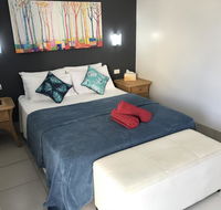 Tropical Lodge - Queensland Tourism