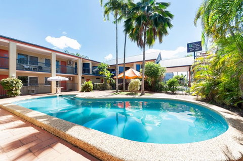 Tropical Queenslander - QLD Tourism 0