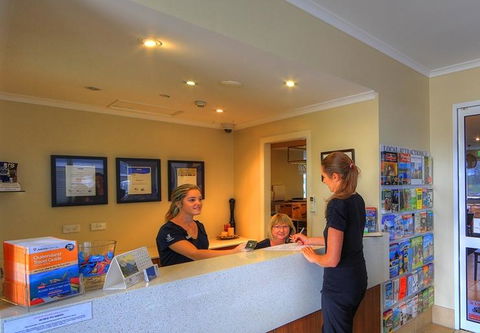 Tropixx Motel & Restaurant - QLD Tourism 1