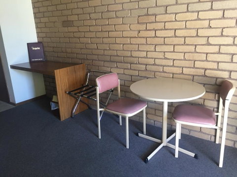 Tudor House Motel - QLD Tourism 2
