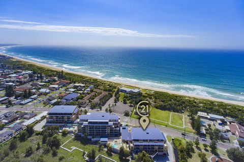 Twin Shores, Unit 113 - QLD Tourism 1