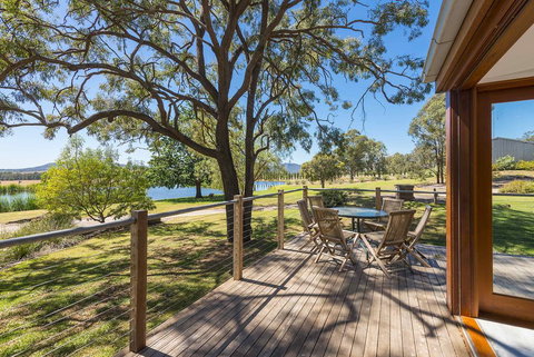 Two Doors - QLD Tourism 0