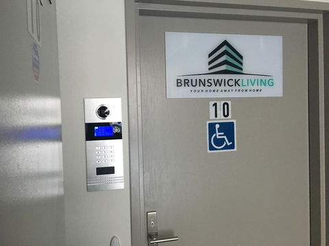 U1 Brunswick Living Brand New Apartment Close To Airport And CBD - QLD Tourism 3
