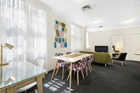 ULTIQA Rothbury Hotel - Queensland Tourism 2