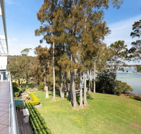 Unit 1 44 Danalene Pde fantastic waterfront property with air con - QLD Tourism