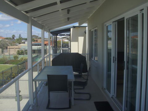 Unit 29 Ledge Point Village - QLD Tourism 3