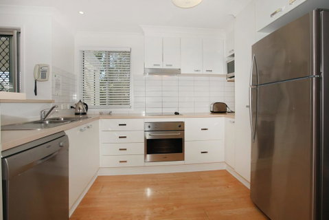 Unit 4, Marcoola Sands, 47 Petrie Avenue Marcoola, 300 BOND, LINEN SUPPLIED - QLD Tourism 2