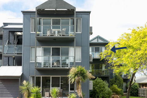Unit 9 Bellevue - Queensland Tourism 1