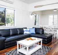 Urangan Harbour Cottage - Queensland Tourism