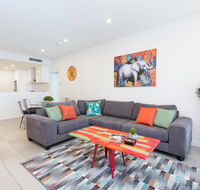 Urban Jungle Executive Apartment in Heart of CBD - Queensland Tourism