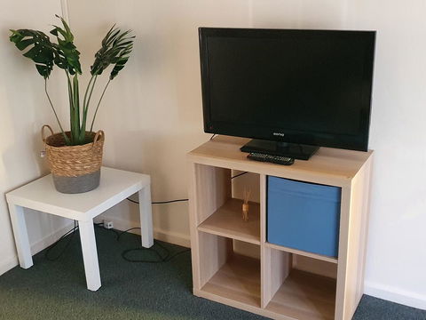 Value 2 Bed Villa Close To QEH + Airport + City + Beach - QLD Tourism 1