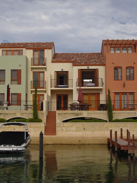 Venice At The Beach - QLD Tourism 3