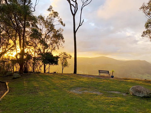 Valley View Luxury Retreat - Queensland Tourism 1