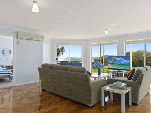 VALLEY VIEWS - 10 Valley Heights Drive - QLD Tourism 3