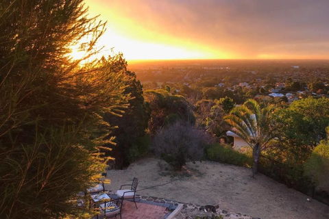 Vermillion Skies Holiday Accommodation - Queensland Tourism 0