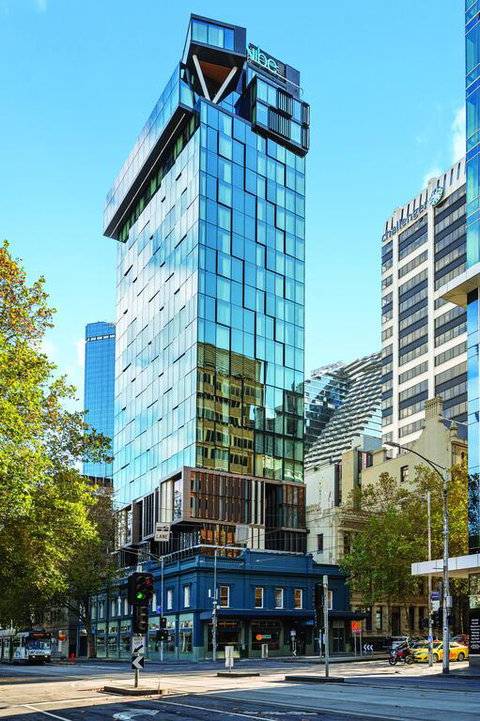 Vibe Hotel Melbourne - Queensland Tourism 3