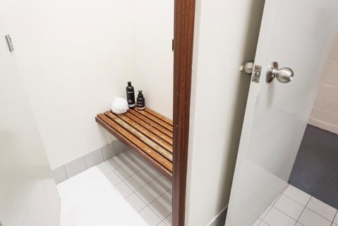 Vickery House 8 Bedroom Flat - QLD Tourism 3