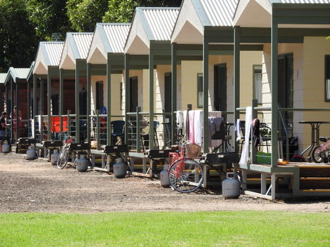 Victoria Lake Holiday Park - QLD Tourism 0