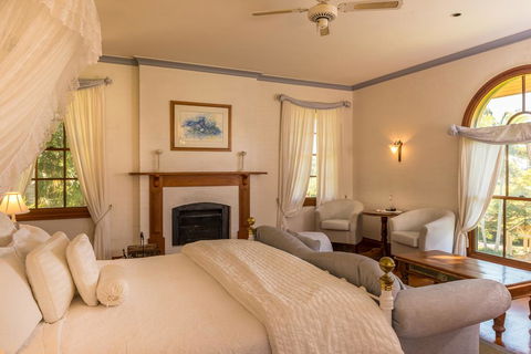 Victoria's At Ewingsdale - Queensland Tourism 3