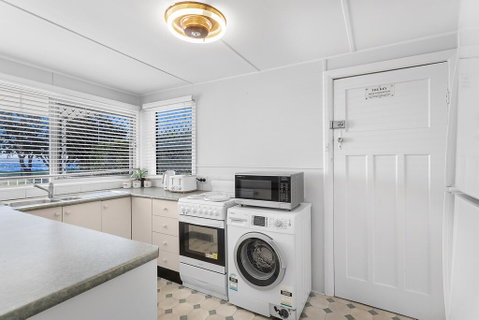 Victoria Parade, 29A - QLD Tourism 3