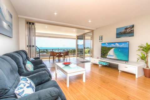 VIEWS ON ELSHEBY - Queensland Tourism 0