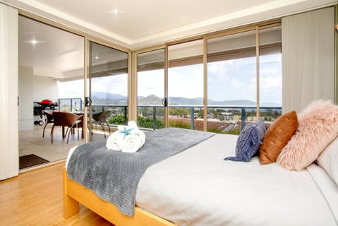 VIEWS ON ELSHEBY - Queensland Tourism 1