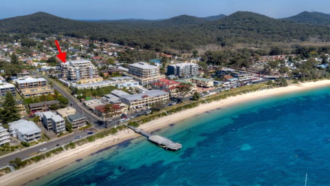 Views, Views & More Views, Sub-Penthouse In Shoal Bay - QLD Tourism 3