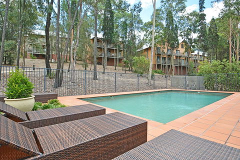 Villa 4br Vignerons Lodge Resort Condo Located Within Cypress Lakes Resort (nothing Is More Central) - Queensland Tourism 2