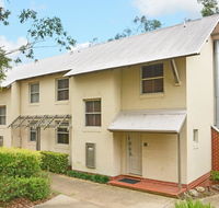 Villa Executive 2br Rose Resort Condo located within Cypress Lakes Resort nothing is more central - Queensland Tourism