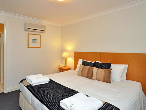 Villa Executive 2br Valley Views Resort Condo Located Within Cypress Lakes Resort (nothing Is More Central) - Queensland Tourism 3