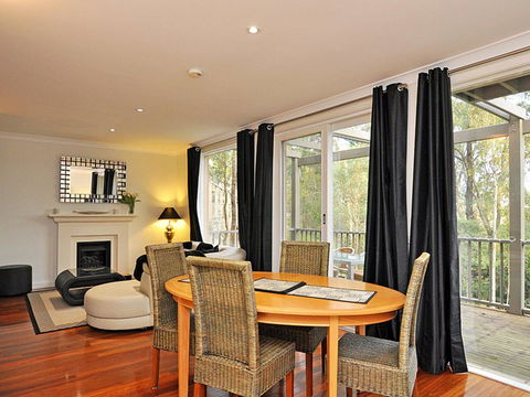 Villa Executive 2br Valley Views Resort Condo Located Within Cypress Lakes Resort (nothing Is More Central) - Queensland Tourism 0
