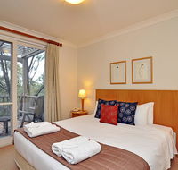 Villa Spa Executive 1br Merlot Resort Condo located within Cypress Lakes Resort nothing is more central - Queensland Tourism