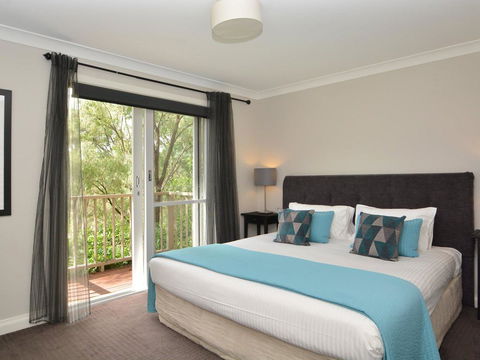 Villas Diciotto (sleeps 18) Resort Condos Located Within Cypress Lakes Resort (nothing Is More Central) - Queensland Tourism 2