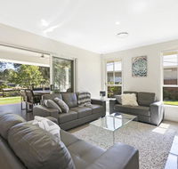 Vino e Golf - Queensland Tourism